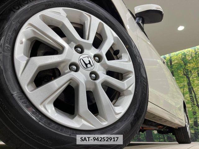 Honda FIT HYBRID 2017-06 7785578-12