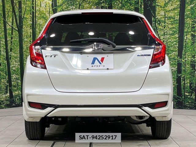 Honda FIT HYBRID 2017-06 7785578-14
