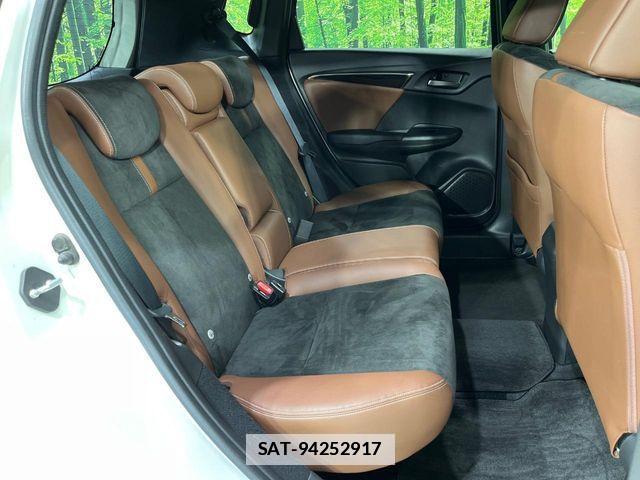 Honda FIT HYBRID 2017-06 7785578-8