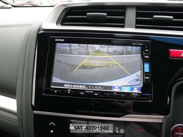 Honda FIT HYBRID 2016-09 7979477-9
