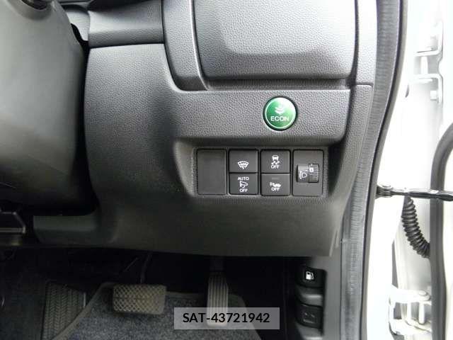 Honda FIT HYBRID 2016-09 7979477-12