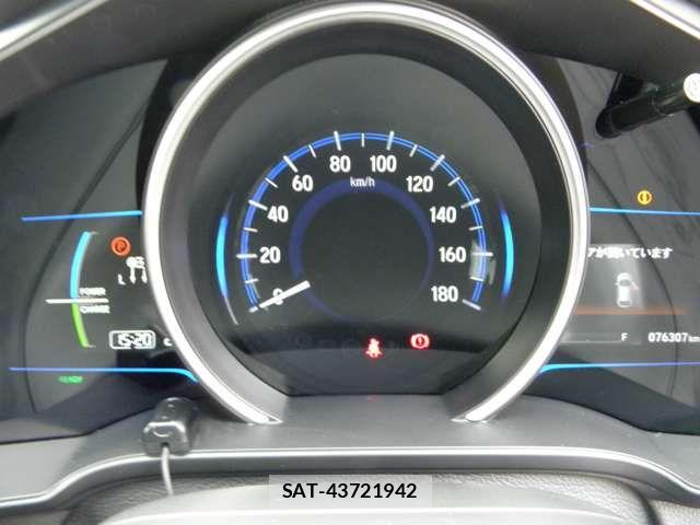 Honda FIT HYBRID 2016-09 7979477-14