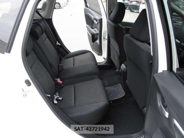 Honda FIT HYBRID 2016-09 7979477-18
