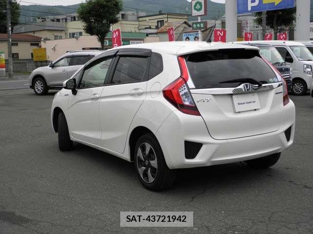 Honda FIT HYBRID 2016-09 7979477-1
