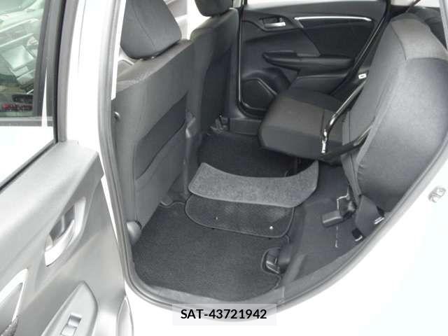Honda FIT HYBRID 2016-09 7979477-19