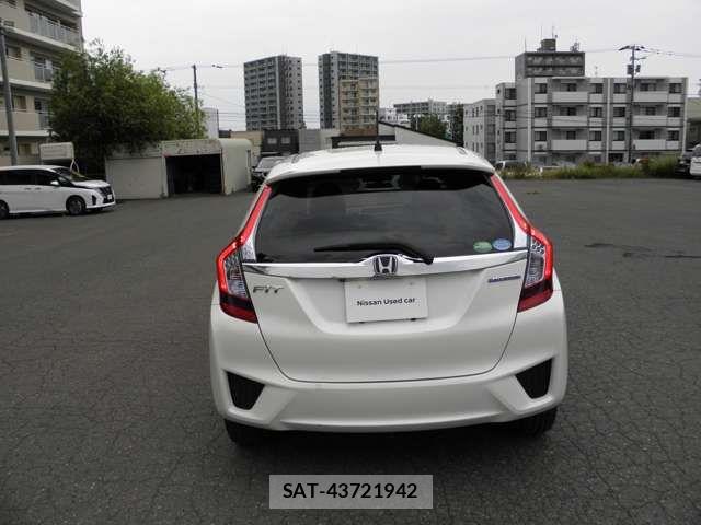 Honda FIT HYBRID 2016-09 7979477-4