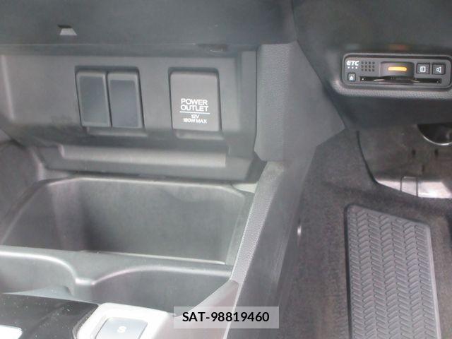 Honda FIT HYBRID 2019-05 7979476-12