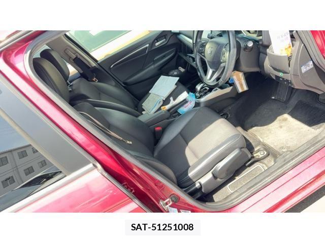 Honda FIT HYBRID 2018-02 8074026-9