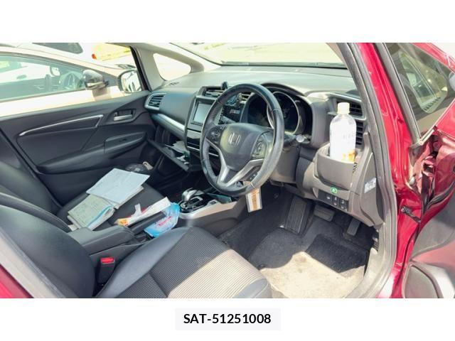 Honda FIT HYBRID 2018-02 8074026-8