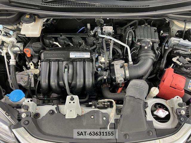 Honda FIT HYBRID 2019-01 8099621-24