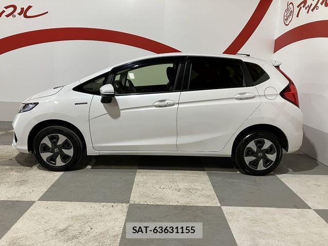 Honda FIT HYBRID 2019-01 8099621-2