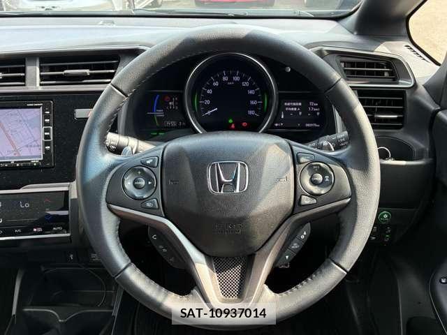 Honda FIT HYBRID 2018-09 8099620-14
