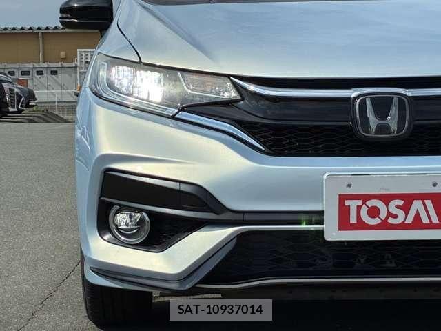 Honda FIT HYBRID 2018-09 8099620-15