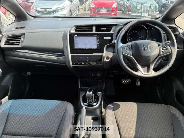 Honda FIT HYBRID 2018-09 8099620-4