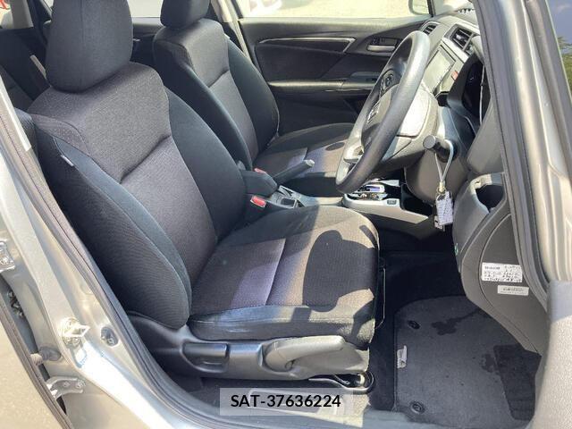 Honda FIT HYBRID 2015-01 8230342-15