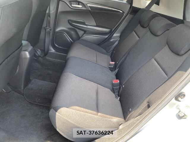 Honda FIT HYBRID 2015-01 8230342-17