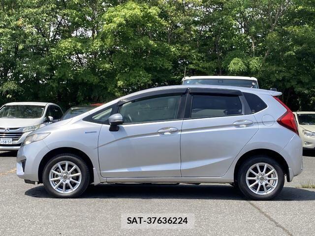 Honda FIT HYBRID 2015-01 8230342-26