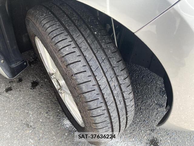 Honda FIT HYBRID 2015-01 8230342-28
