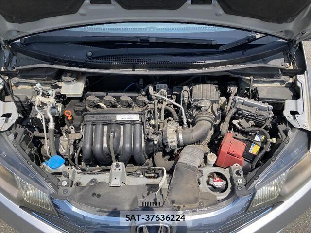 Honda FIT HYBRID 2015-01 8230342-29