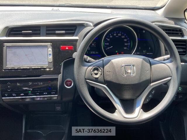 Honda FIT HYBRID 2015-01 8230342-6