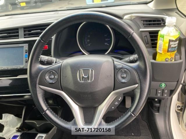 Honda FIT HYBRID 2017-02 8336183-17