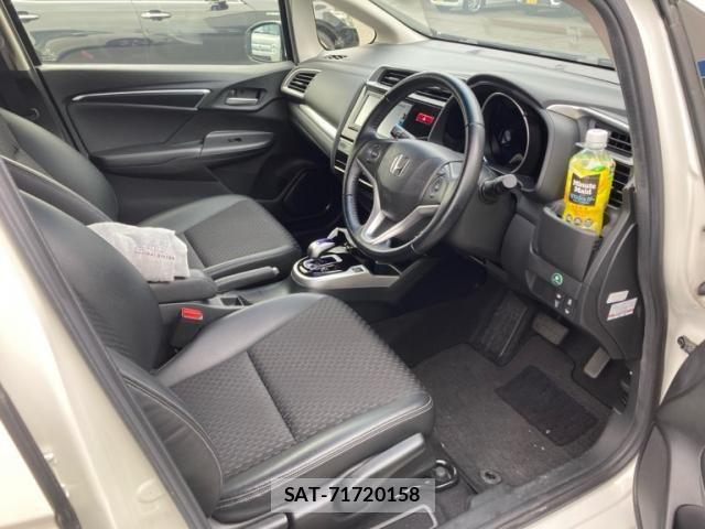 Honda FIT HYBRID 2017-02 8336183-18
