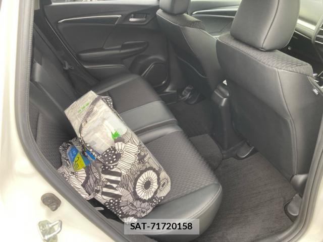 Honda FIT HYBRID 2017-02 8336183-20
