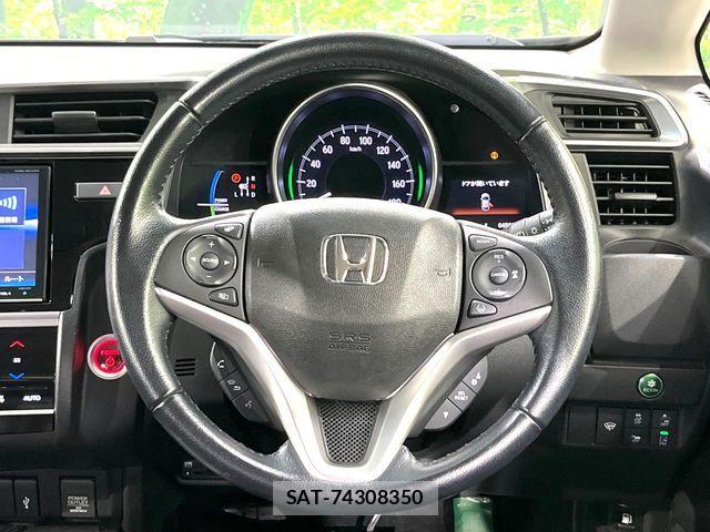 Honda FIT HYBRID 2017-10 8354650-11