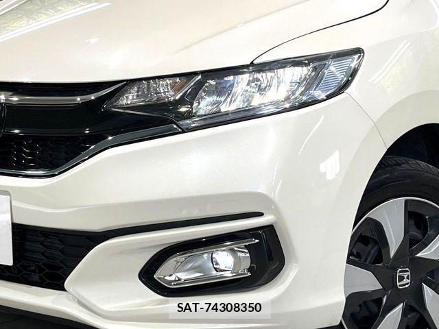 Honda FIT HYBRID 2017-10 8354650-12