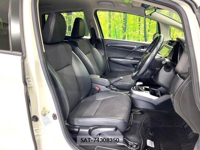 Honda FIT HYBRID 2017-10 8354650-8