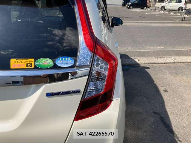 Honda FIT HYBRID 2014-11 8457651-14