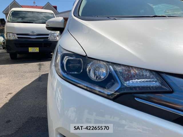 Honda FIT HYBRID 2014-11 8457651-7