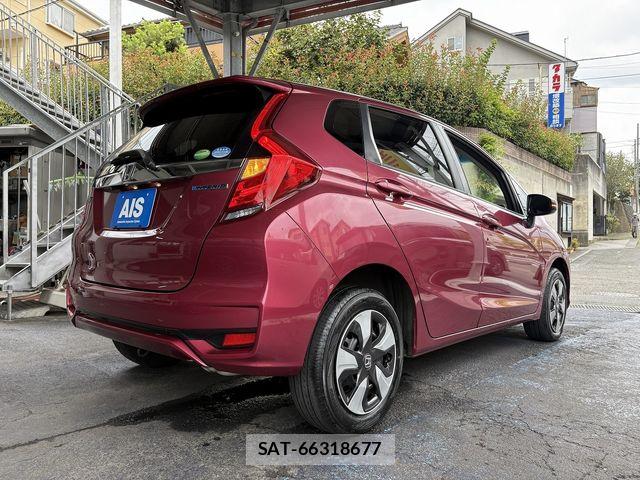 Honda FIT HYBRID 2017-08 8627104-10