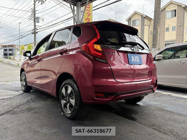 Honda FIT HYBRID 2017-08 8627104-2