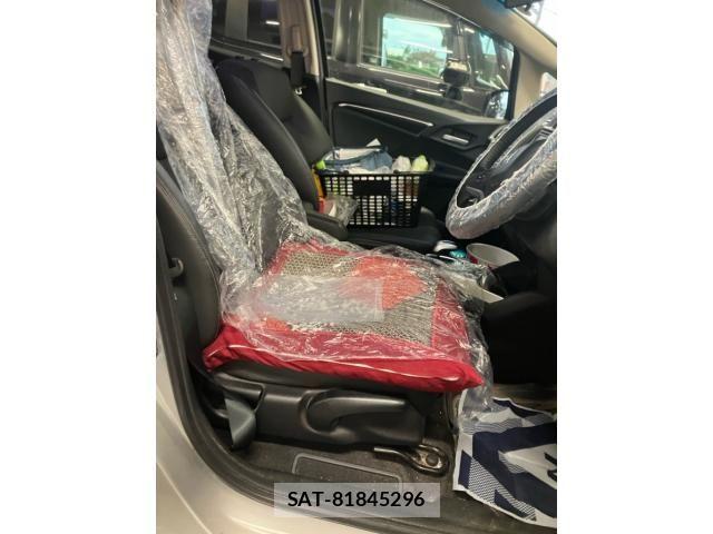Honda FIT HYBRID 2014-10 8627102-13