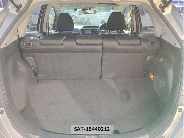 Honda FIT HYBRID 2019-08 8742719-15