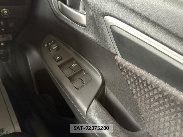 Honda FIT HYBRID 2019-05 8742720-18