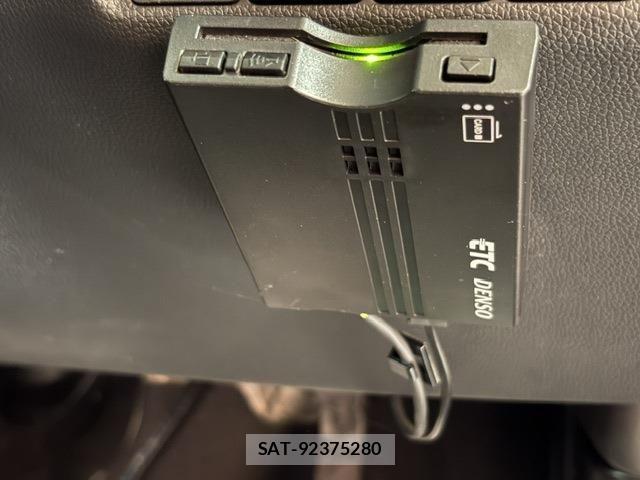 Honda FIT HYBRID 2019-05 8742720-21