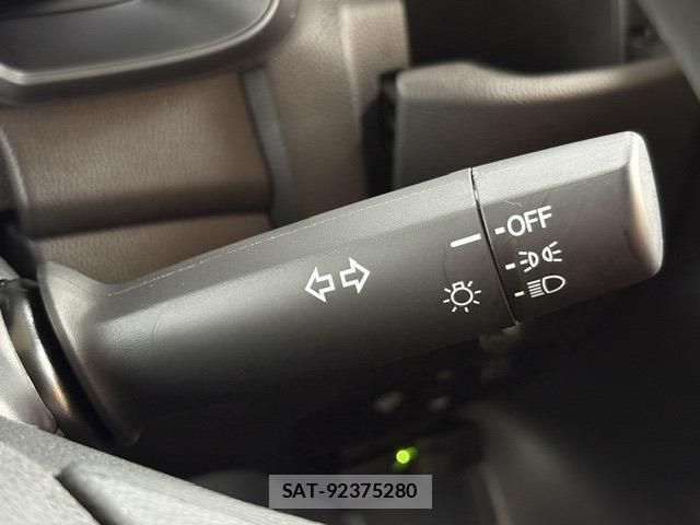 Honda FIT HYBRID 2019-05 8742720-23