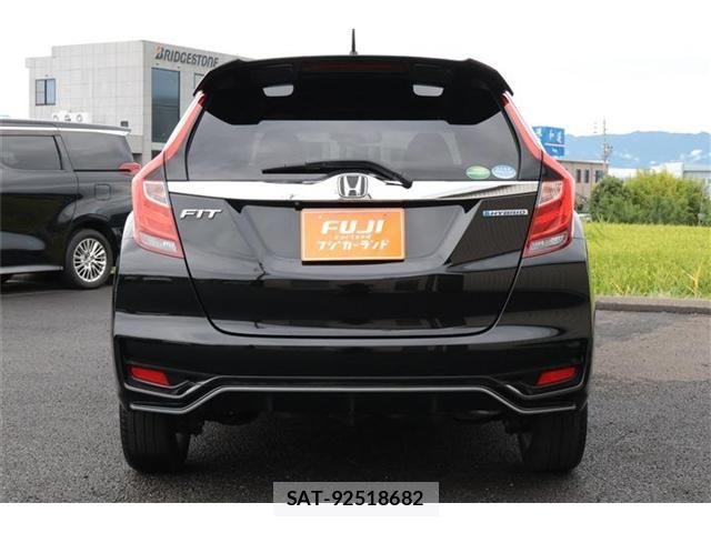 Honda FIT HYBRID 2017-11 8742718-15