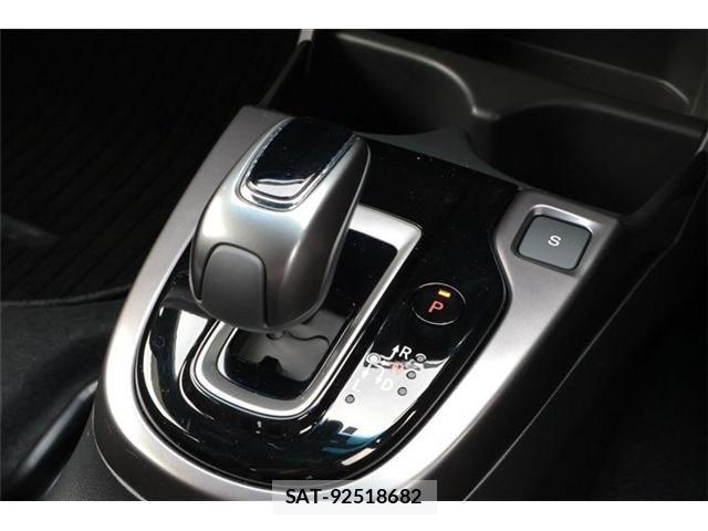 Honda FIT HYBRID 2017-11 8742718-19