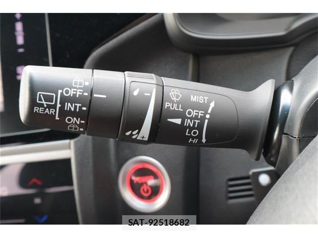 Honda FIT HYBRID 2017-11 8742718-23