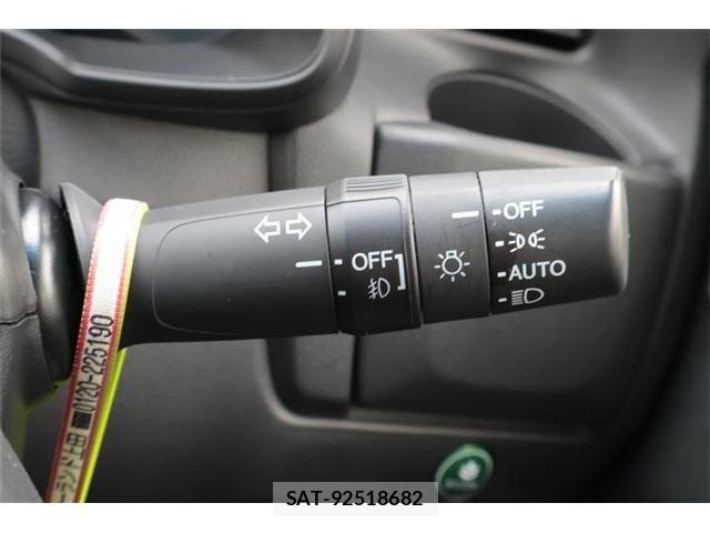 Honda FIT HYBRID 2017-11 8742718-24
