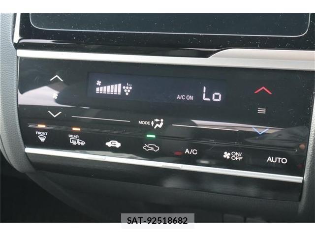 Honda FIT HYBRID 2017-11 8742718-26