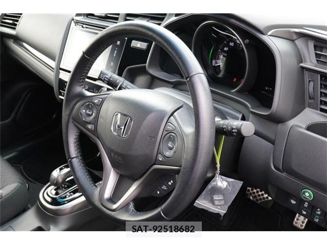 Honda FIT HYBRID 2017-11 8742718-7