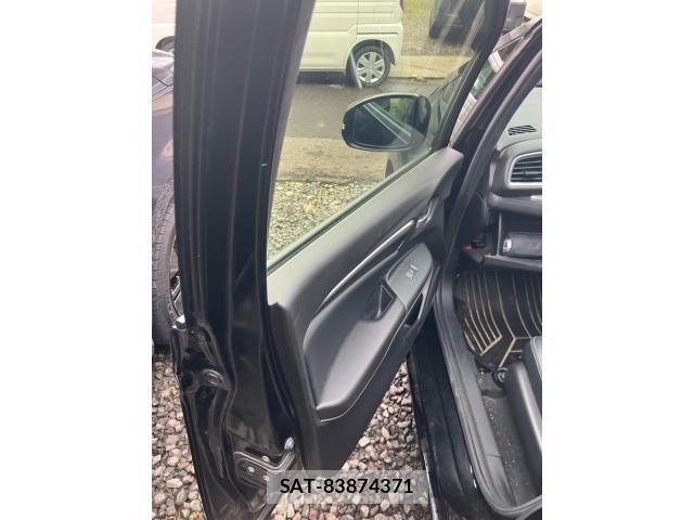 Honda FIT HYBRID 2019-04 8829454-9