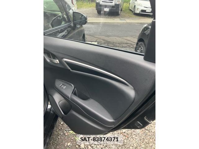 Honda FIT HYBRID 2019-04 8829454-15