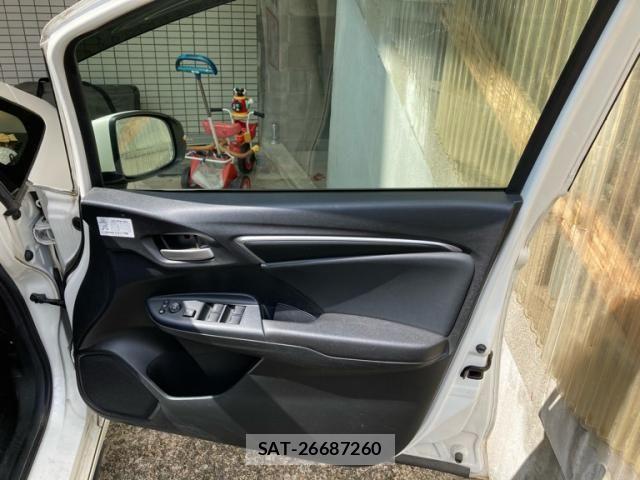 Honda FIT HYBRID 2014-05 8829460-12