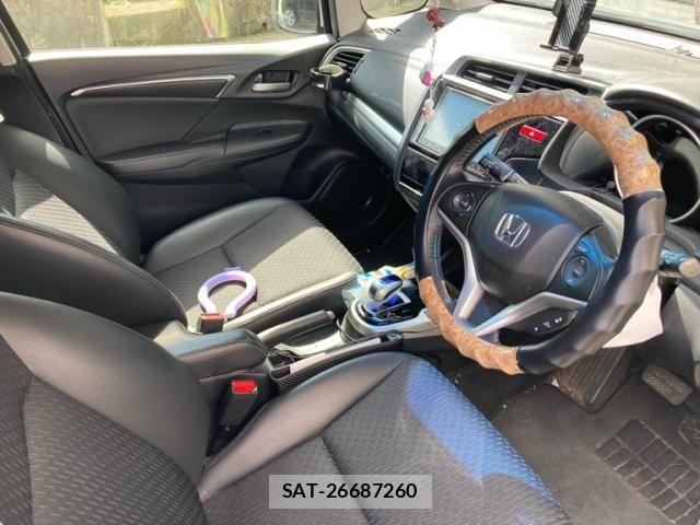 Honda FIT HYBRID 2014-05 8829460-13