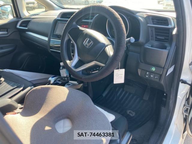 Honda FIT HYBRID 2014-10 8871161-15